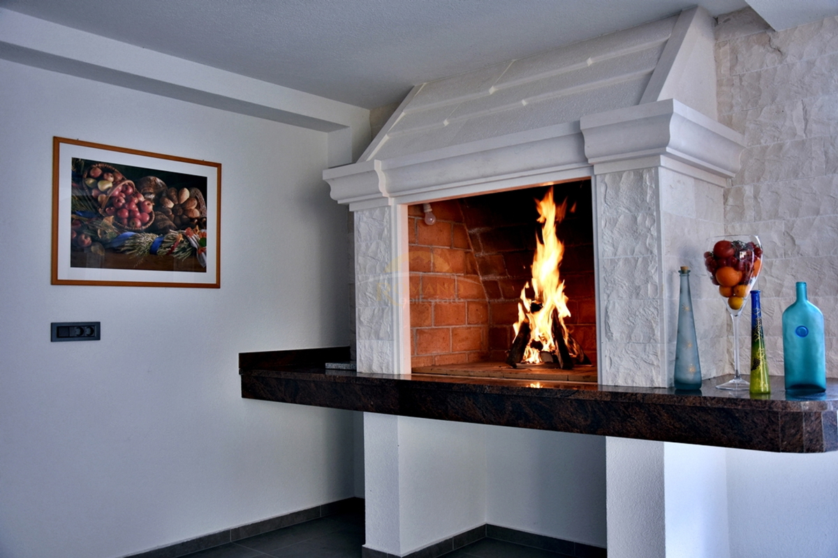 Casa finemente arredata a Čiovo/Okrug Gornji con splendida vista aperta